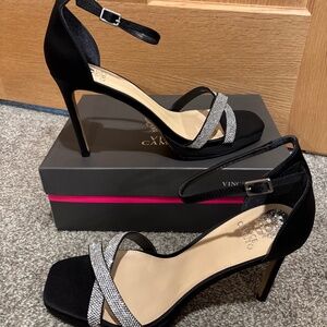 Vince Camuto Kalvira2 Womens Sz 11M Open Toe Heels Black Satin Ankle Strap